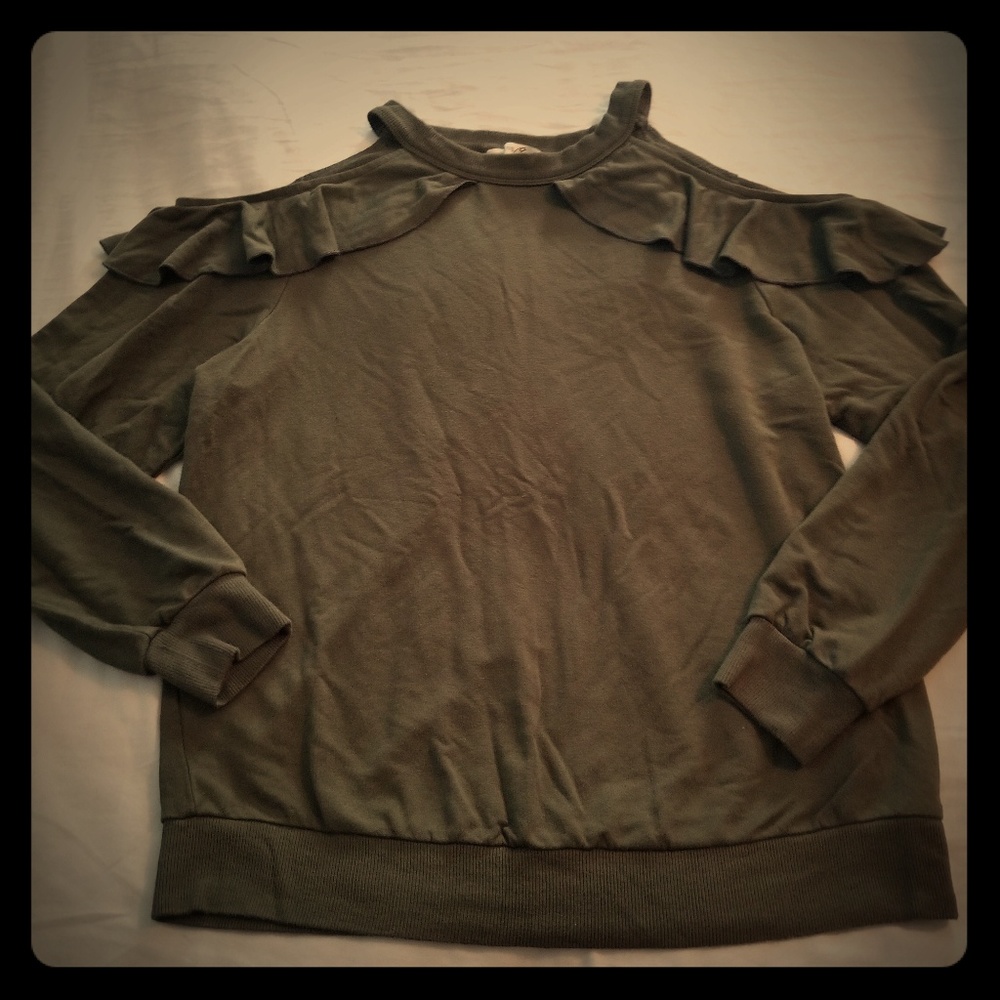 *SALE!!!* EXPRESS Cold Shoulder Top in Olive